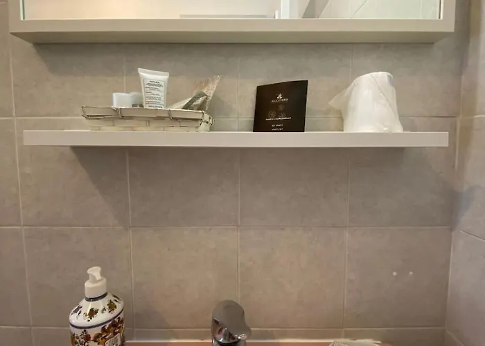 Garbatella, Lovely Mini Apartment Rom